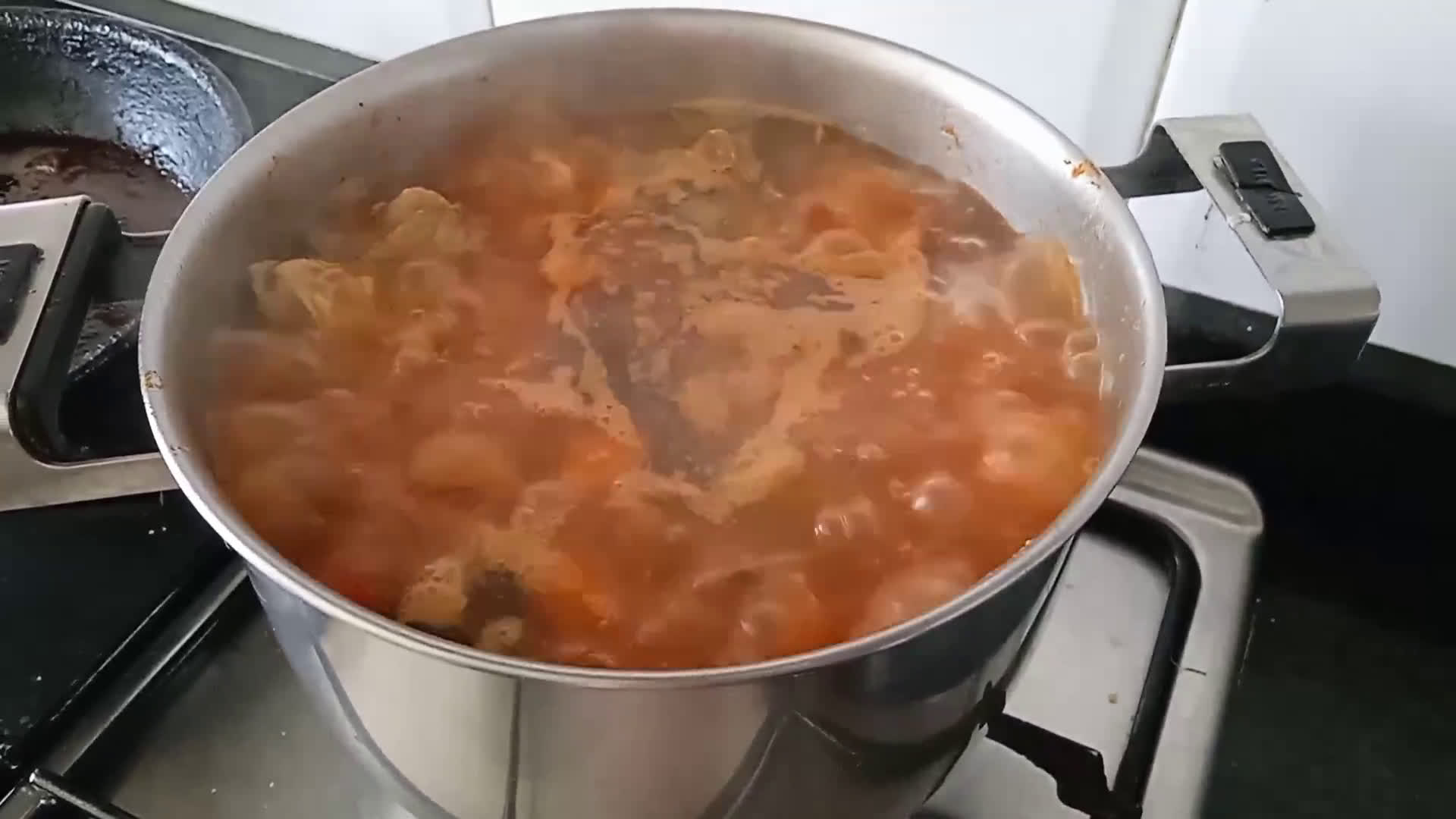 Foto del paso 5 de la receta: Costilla con garbanzos y alcachofas