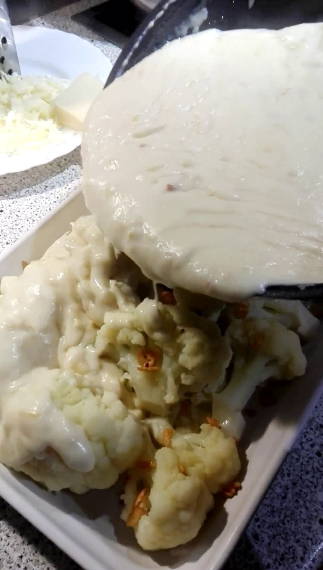 Foto del paso 8 de la receta: Coliflor gratinada con queso de cabra al estilo de Calahorra