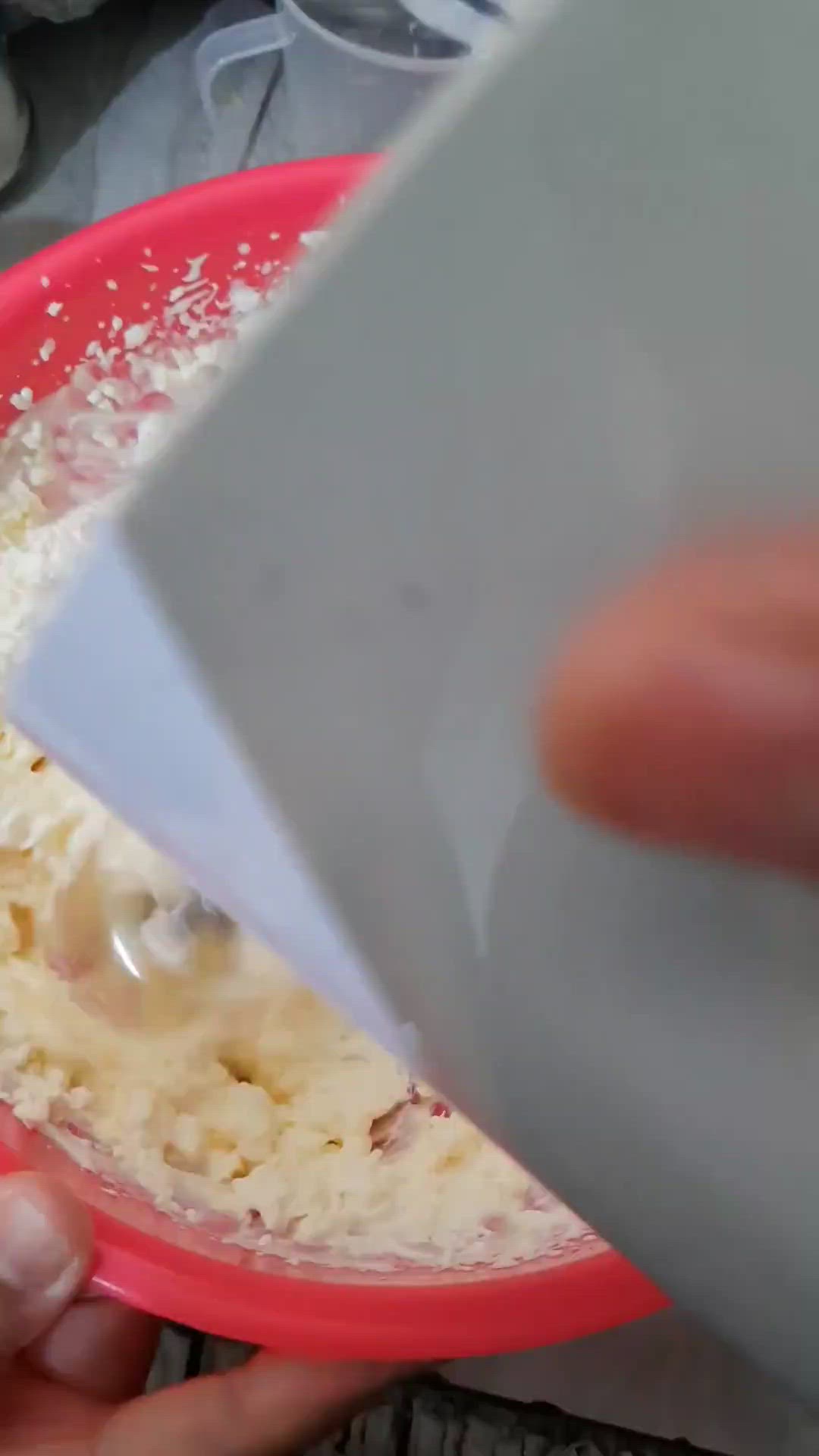 Foto langkah ke 4 dari resep Tiramisu Cake.