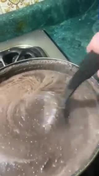 Foto del paso 2 de la receta: Crema de frijoles con salsa de jitomate deliciosa la mejor de mis cremas