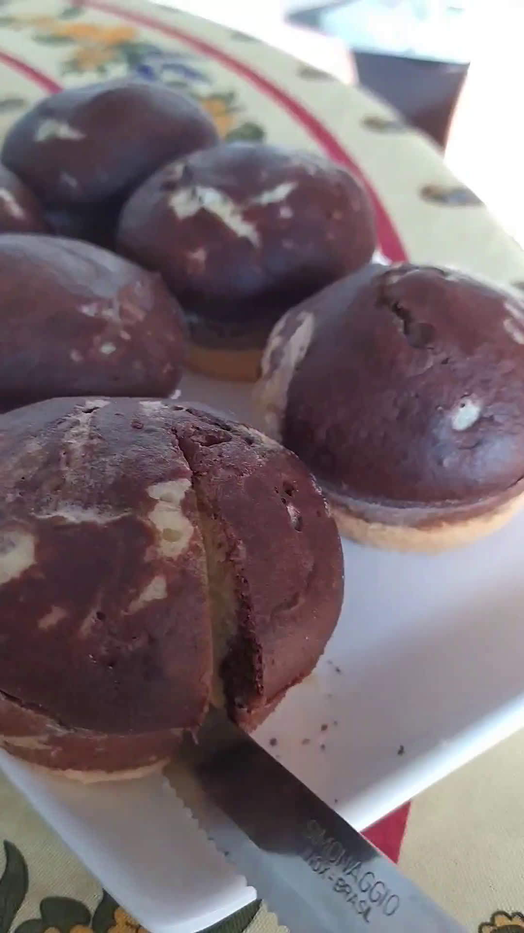 Foto del paso 5 de la receta: Muffins marmolados, sin manteca y económicos ✨