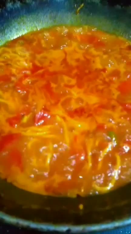 बेसन सेव टमाटर की सब्जी ( लाइव सेव टमेटा नु शाक 🍅 रेसिपी चरण 6 फोटो