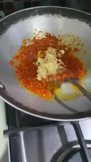 Foto langkah ke 1 dari resep Sambel Bawang Ikan Asin.