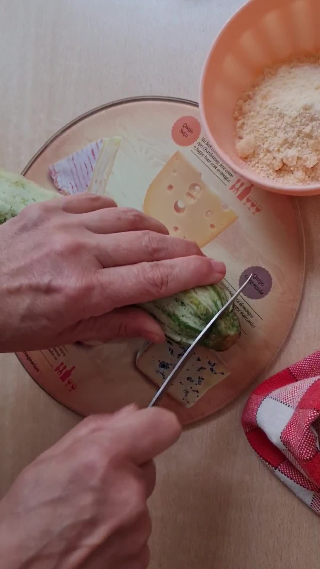 Foto del paso 1 de la receta: Tortilla de calabacín o zuchini 🥚 Frittata di zucchine 🇮🇹