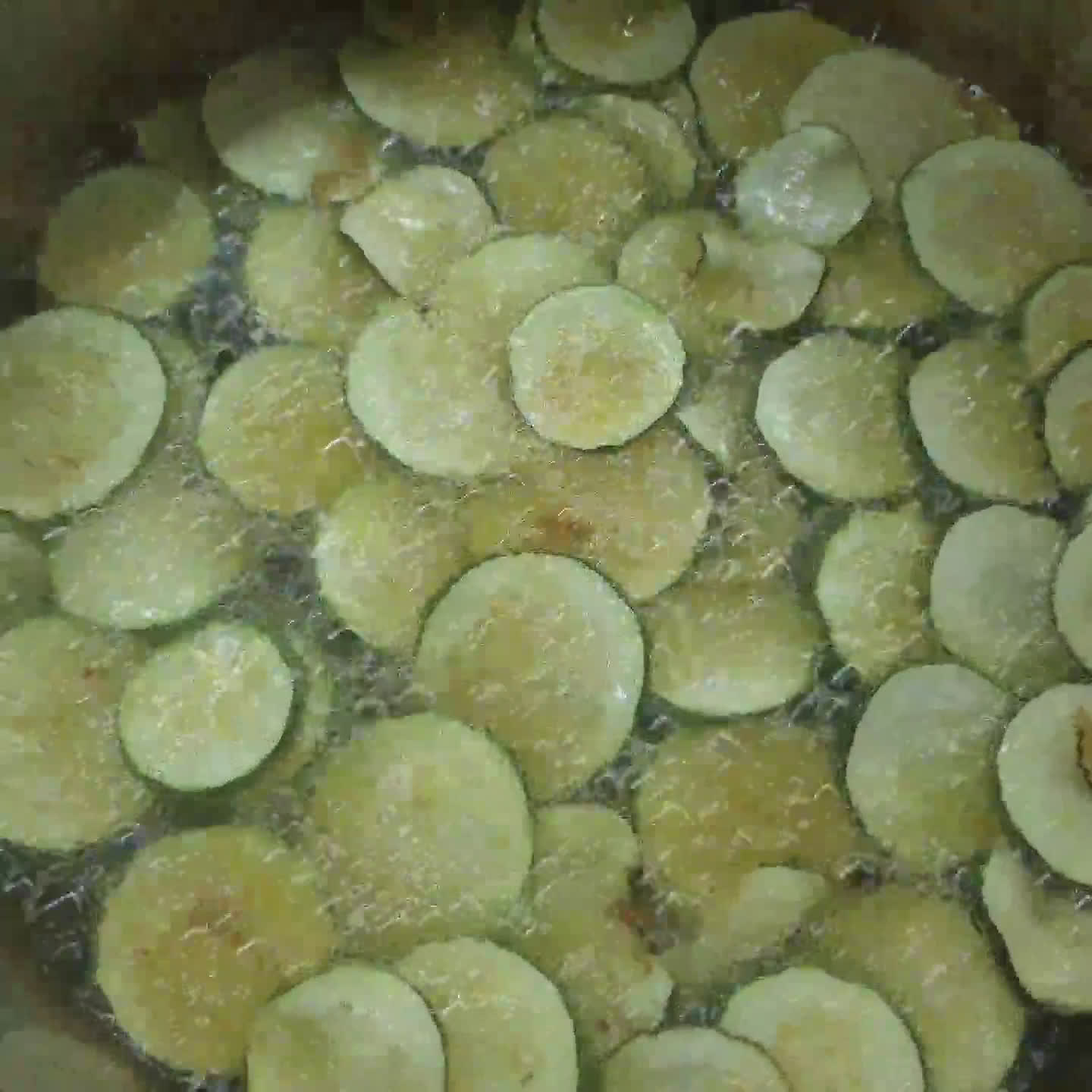 Foto del passaggio 2 della ricetta Zucchine alla scapece