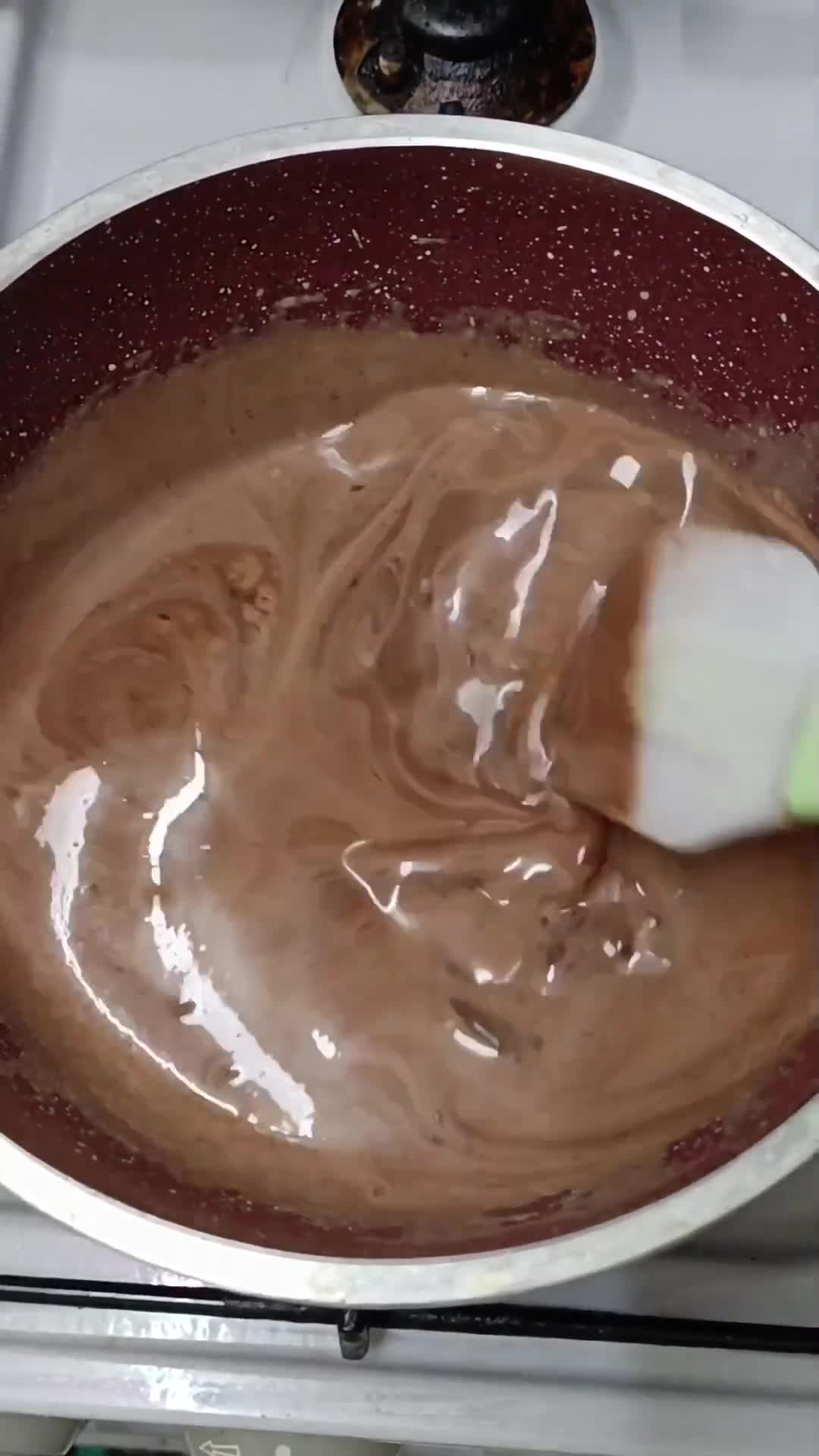 Gambar langkah 3 resipi Topping kek Coklat moist.
