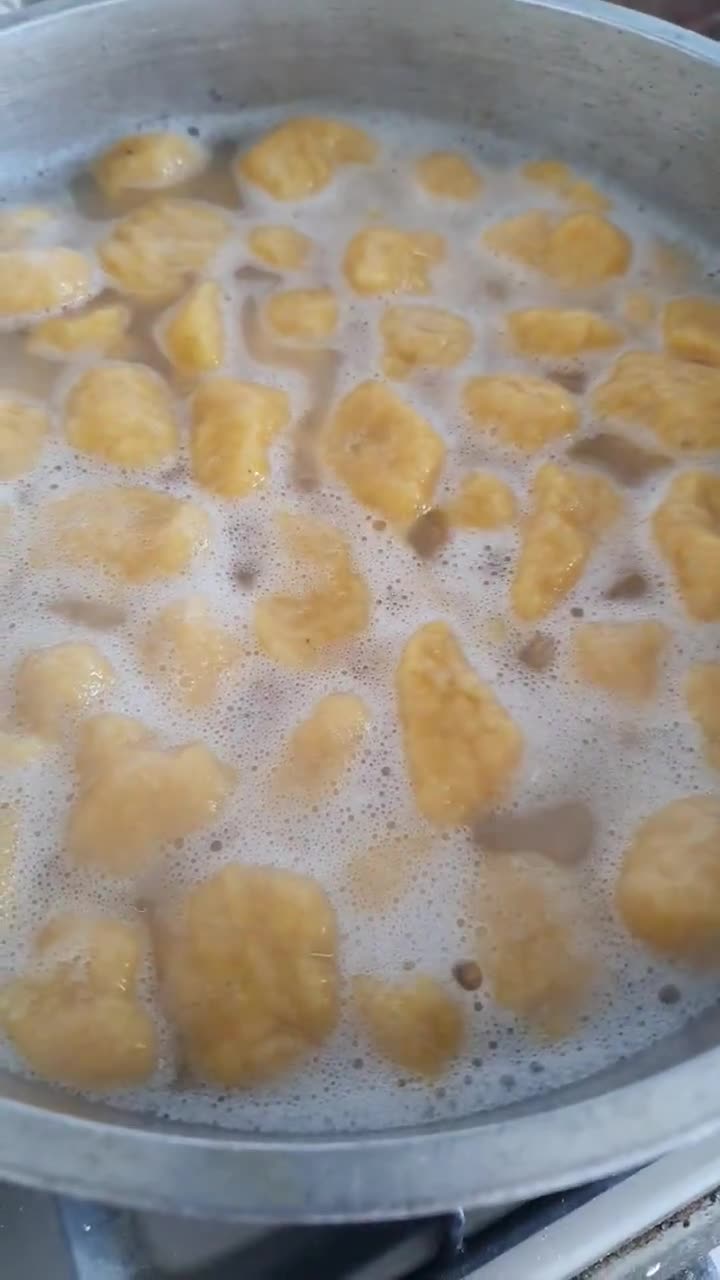 Foto del paso 9 de la receta: 🍝 🍽 🌱🌿 Ñoquis de calabaza y papa con pesto fresco de albahaca, romero y sésamo 🍝 🍽 🌱🌿