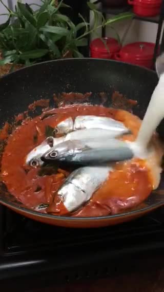 Gambar langkah 3 resipi Gulai Ikan Kembung.