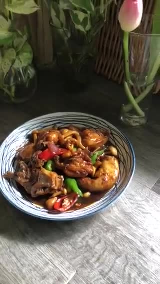 Gambar langkah 7 resipi Ayam Masak Kicap Shimeji.
