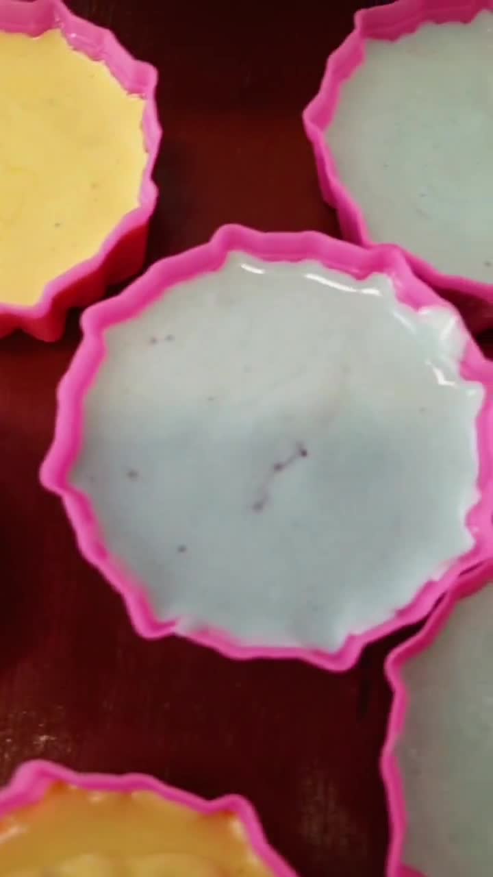 Foto langkah ke 5 dari resep Bolu Meises Kukus.
