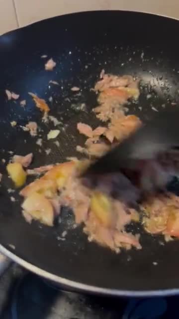 Gambar langkah 1 resipi Spegety tuna tomato mudah.