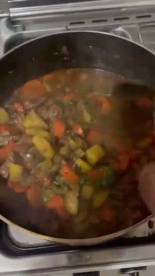 Foto langkah ke 1 dari resep Irish Beef Stew.