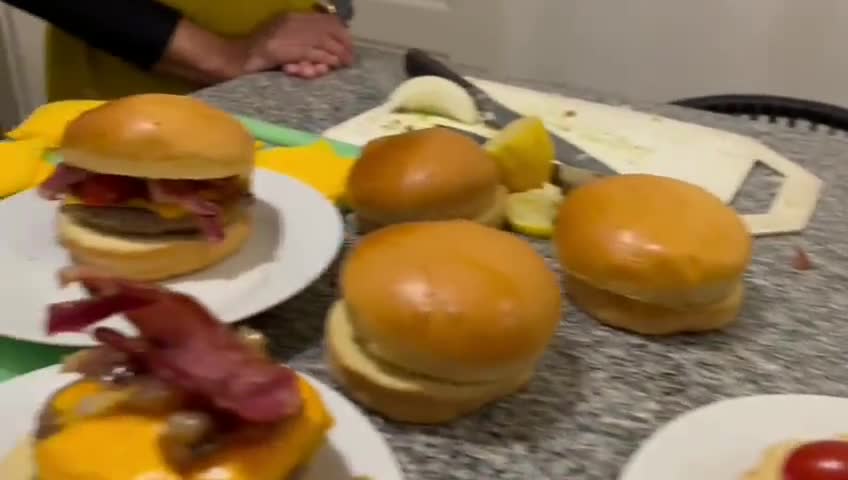 Foto del paso 5 de la receta: Hamburguesas estilo hamburguesería