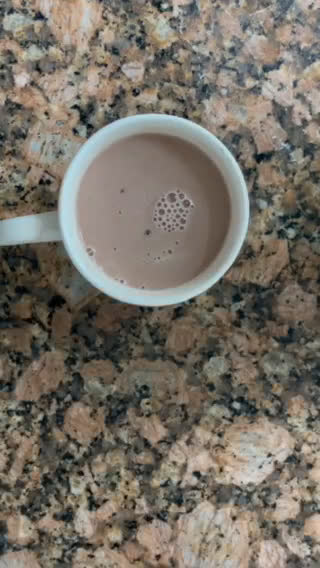 Foto del paso 2 de la receta: Chocolate caliente con leche de coco (con inulina y stevia)