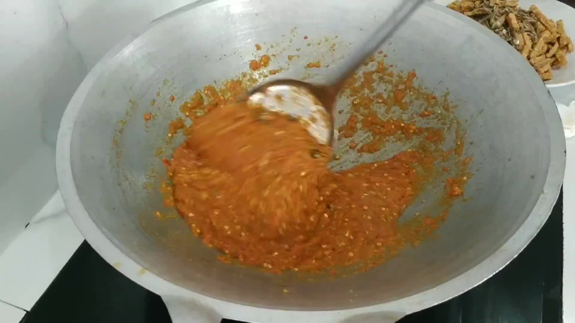 Foto langkah ke 2 dari resep Tempe Teri Balado.