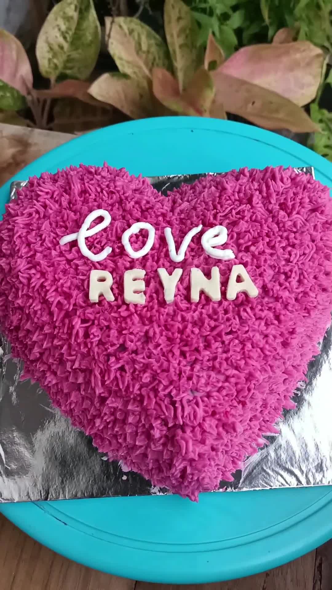 Foto langkah ke 7 dari resep Cake Ultah bentuk love.
