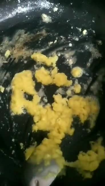 बेक्ड चीज़ व्हाइट सॉस पास्ता 🍝 रेसिपी चरण 3 फोटो