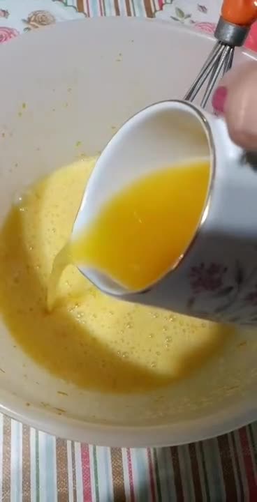 Foto del paso 2 de la receta: Budín de naranja esponjoso🍊