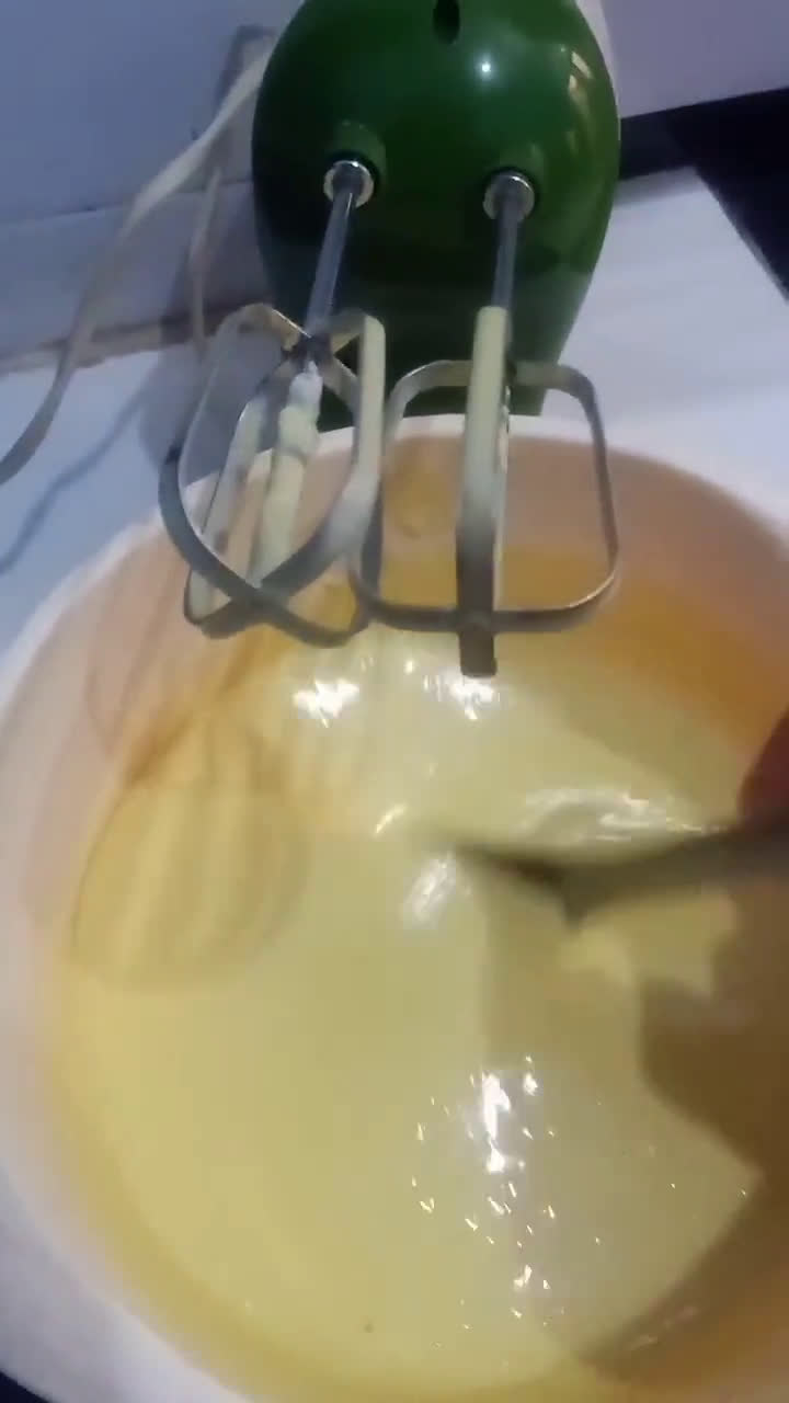 Foto langkah ke 4 dari resep Pukis gembul.