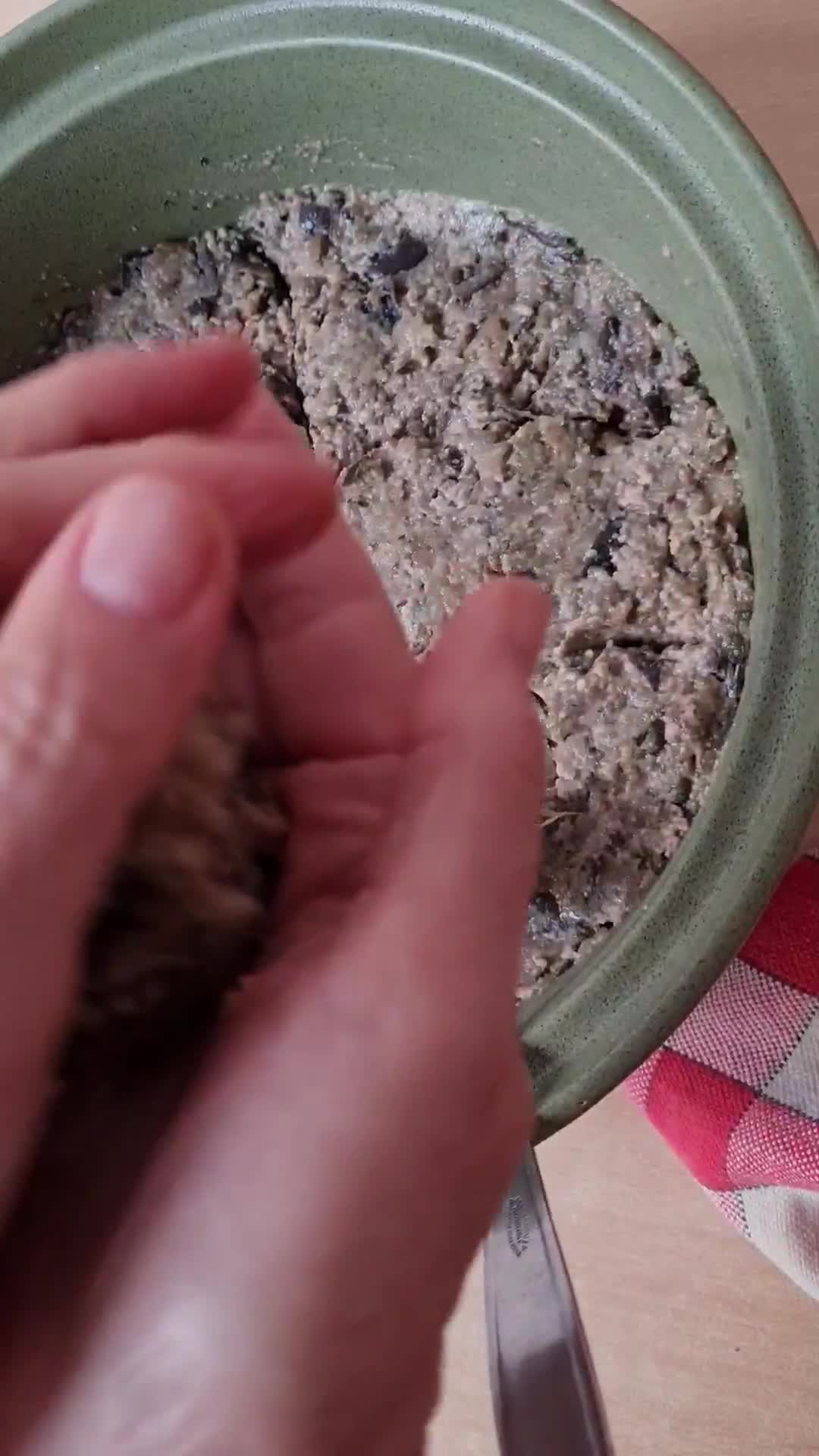 Foto del paso 4 de la receta: Hamburguesas de berenjena 🍆 🍆 Veggie burger 🍔 MUY fáciles