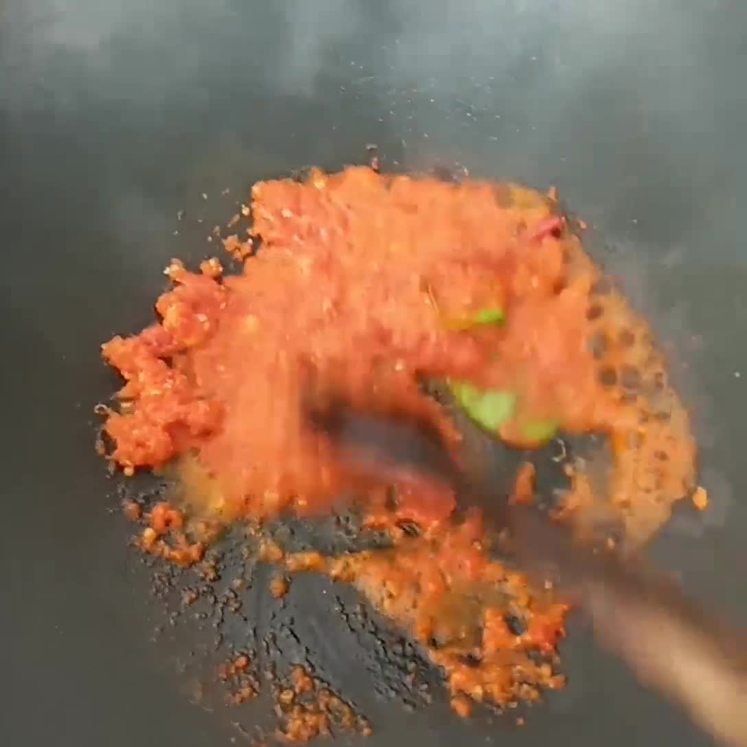 Foto langkah ke 2 dari resep Terong Balado Kacang.
