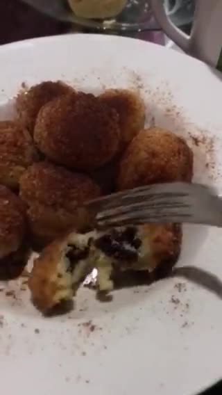 Foto langkah ke 5 dari resep Bola-Bola Tape Goreng.