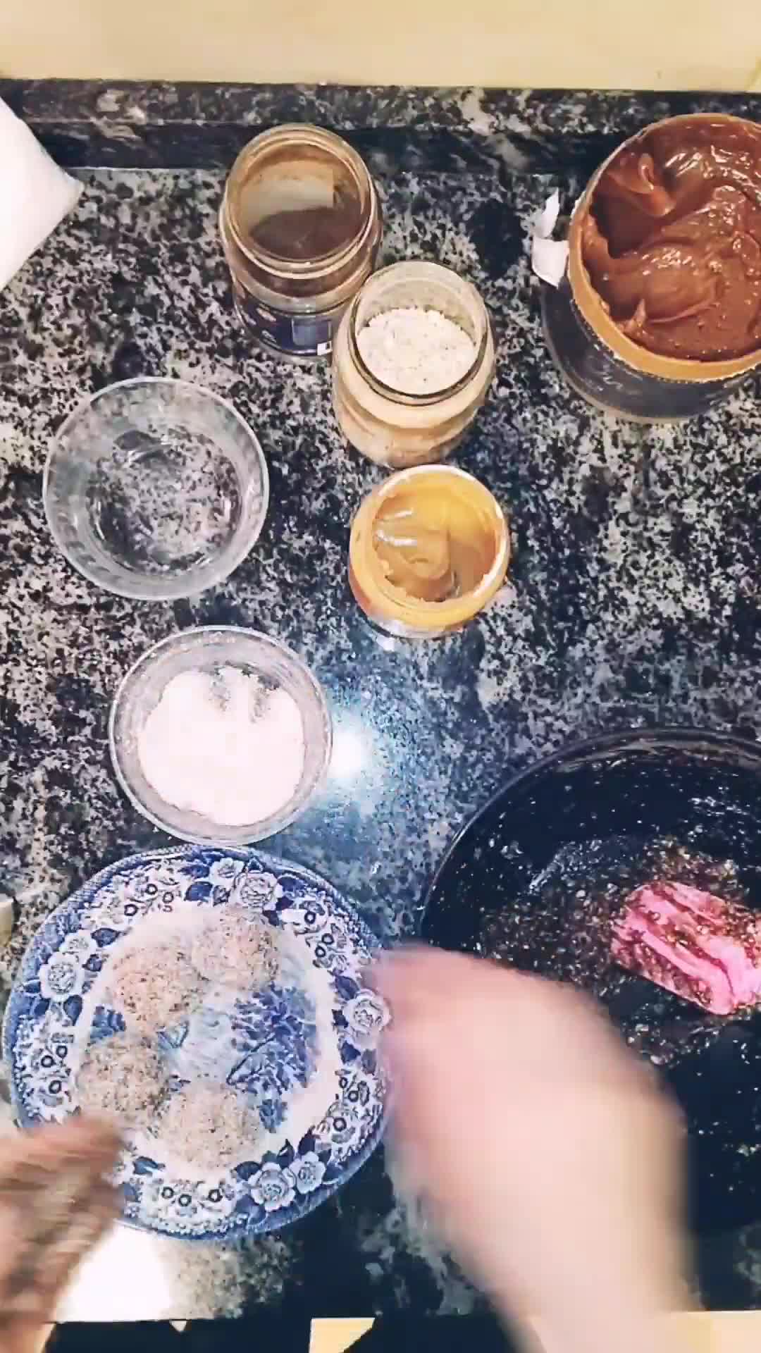 Foto del paso 2 de la receta: Trufas de chocolate y avena 🍫