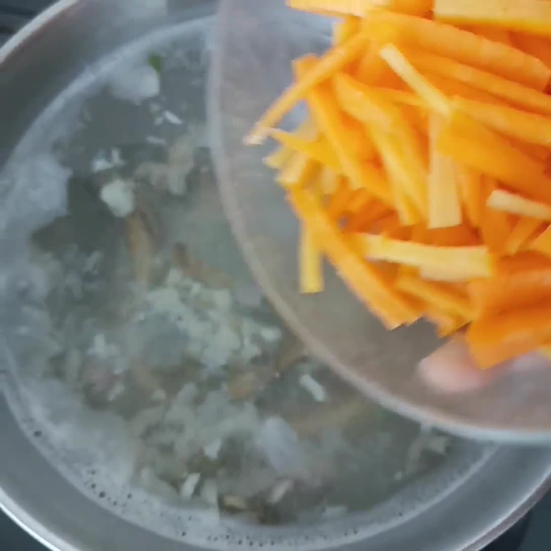 Foto langkah ke 2 dari resep Kongnamul Guk (콩나물 국) Sup Tauge Korea.