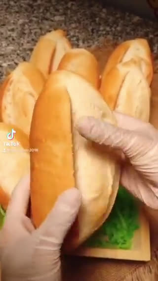 Hình bước làm 4 của món Bánh mì Việt Nam ủ bột cái