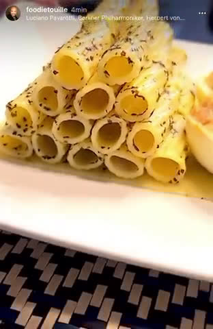 Foto del paso 8 de la receta: Rigatoni con aroma de albahaca y huevos rellenos de atún