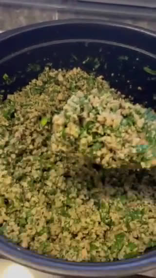 صورة لخطوة 2 من وصفة حشوة لحم السمبوسة 🌙♥️