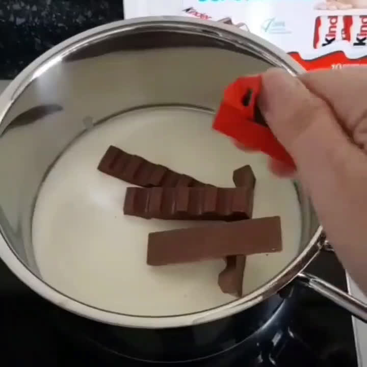 عکس مرحله 4 از دستور کیک اسفنجی کاکائو