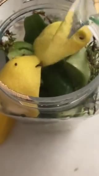 Foto del paso 7 de la receta: Salmuera: La técnica tradicional de las iaias