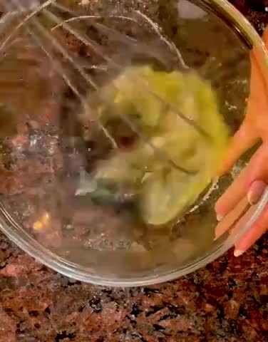 Foto del paso 6 de la receta: Bizcochuelo húmedo de chocolate 😍
