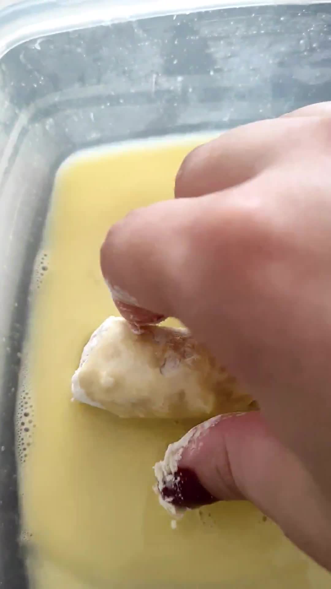 Foto do passo 2 de Banana a milanesa