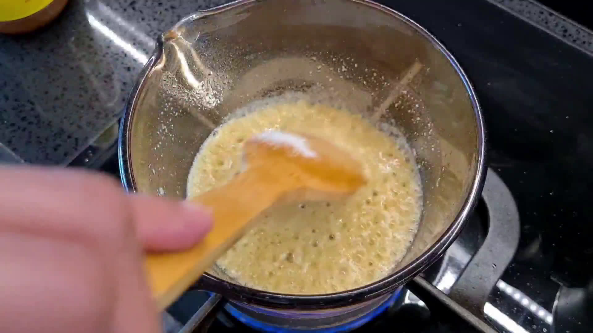 A picture of step 5 of Easy KFC style Mashed Potatoes & Gravy.