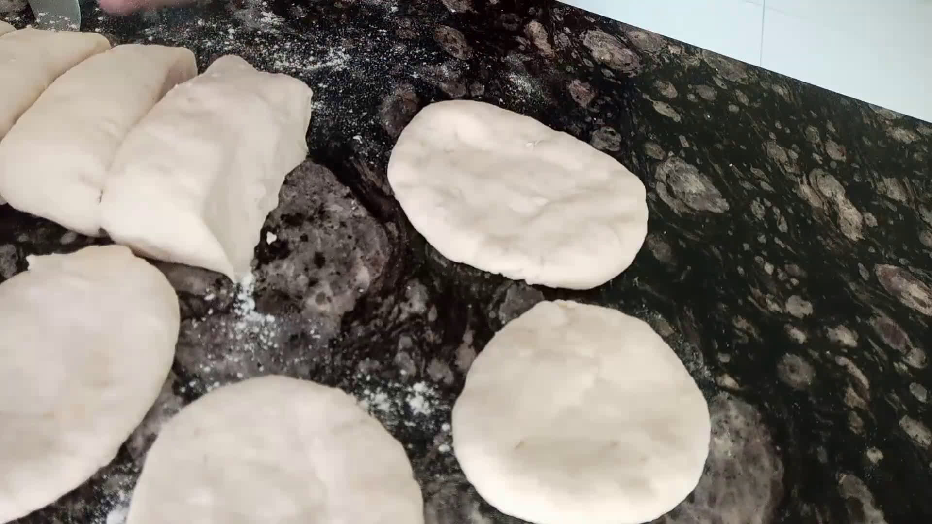 A picture of step 3 of Pumpkin stuffed Buns.