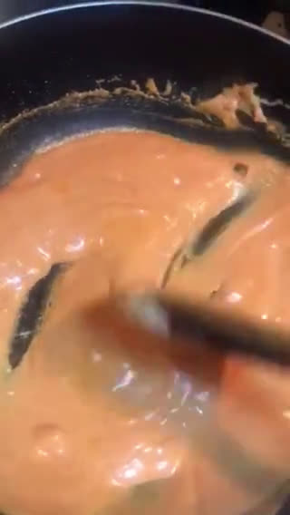 صورة لخطوة 3 من وصفة معكرونة Gigi Hadid Pasta🍝.
