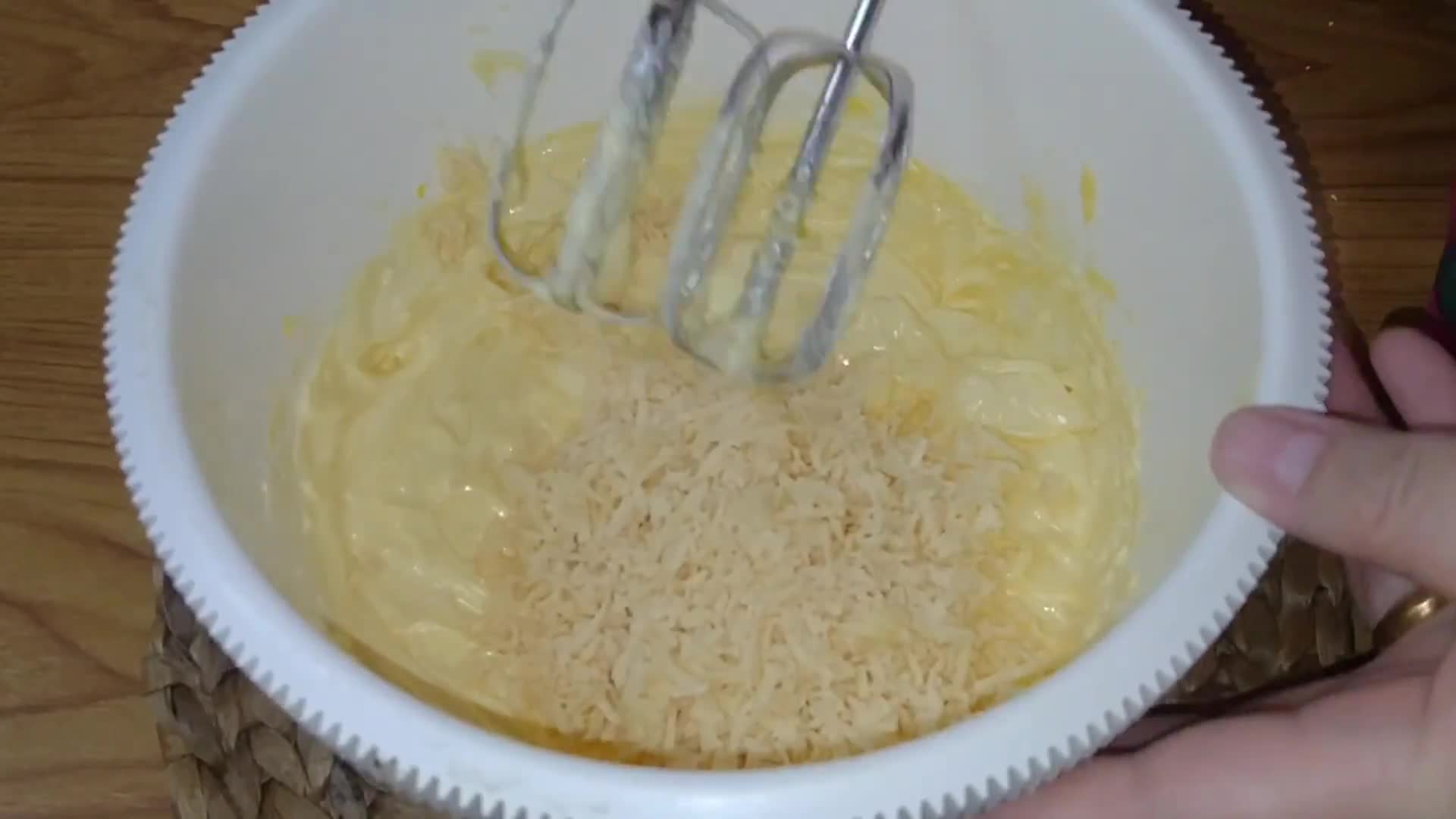 Foto langkah ke 4 dari resep 188. Sagu Keju Lumer.