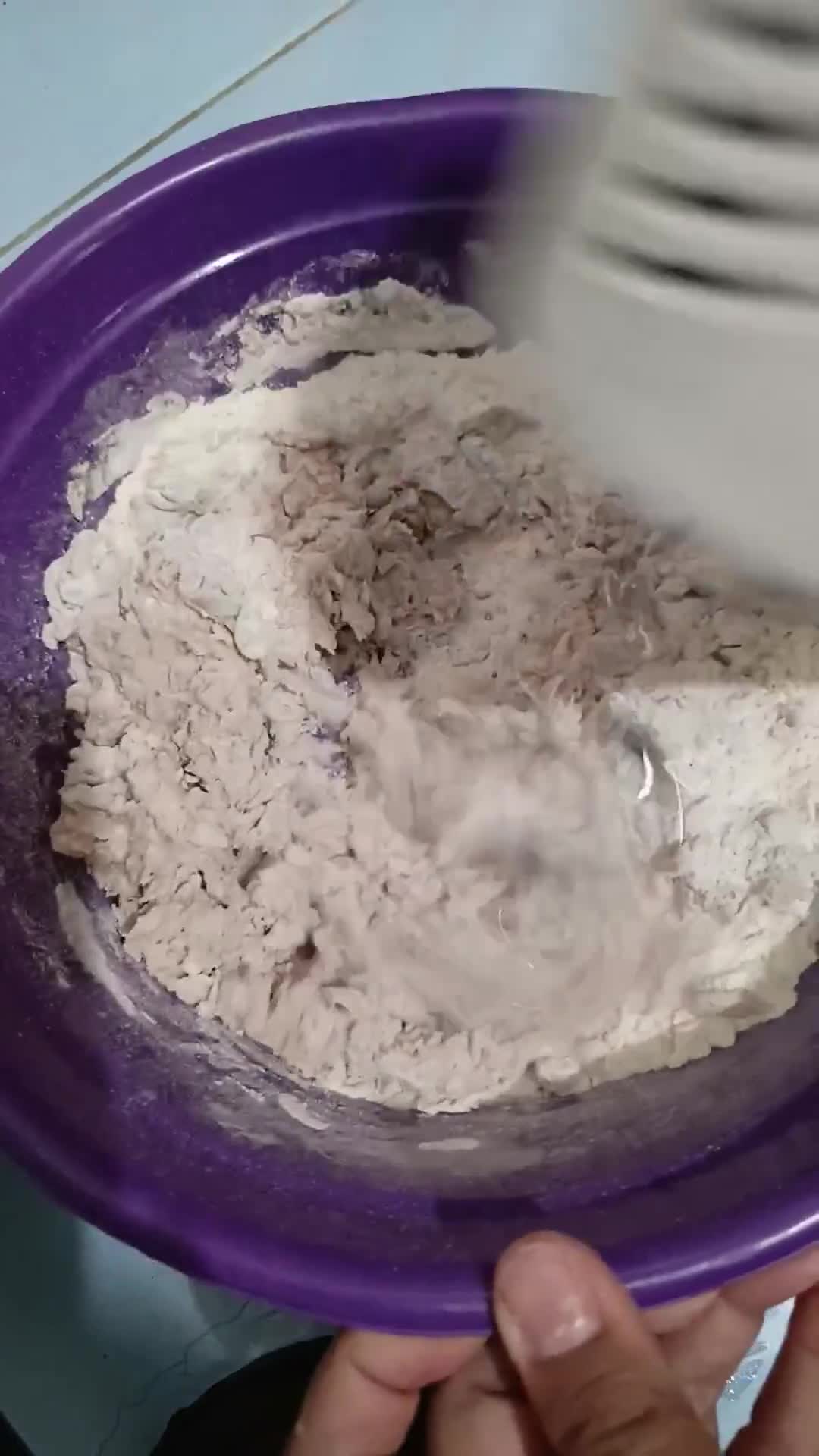 Foto langkah ke 7 dari resep Roti cokelat.