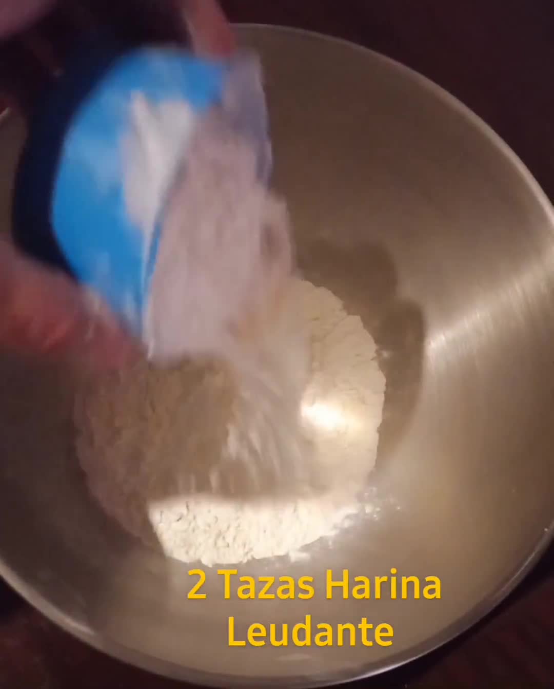 Foto del paso 1 de la receta: Budín de Pera🍐 y Manzana🍎