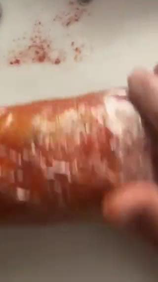 Foto del paso 11 de la receta: Fiambre o rollo de pollo, relleno de frutos secos y huevo cocido