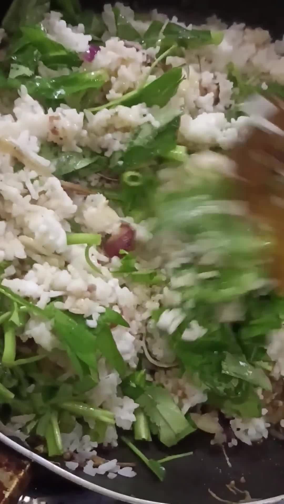 Gambar langkah 3 resipi 20:11:24 - Nasi goreng bunga kantan dan kangkung.