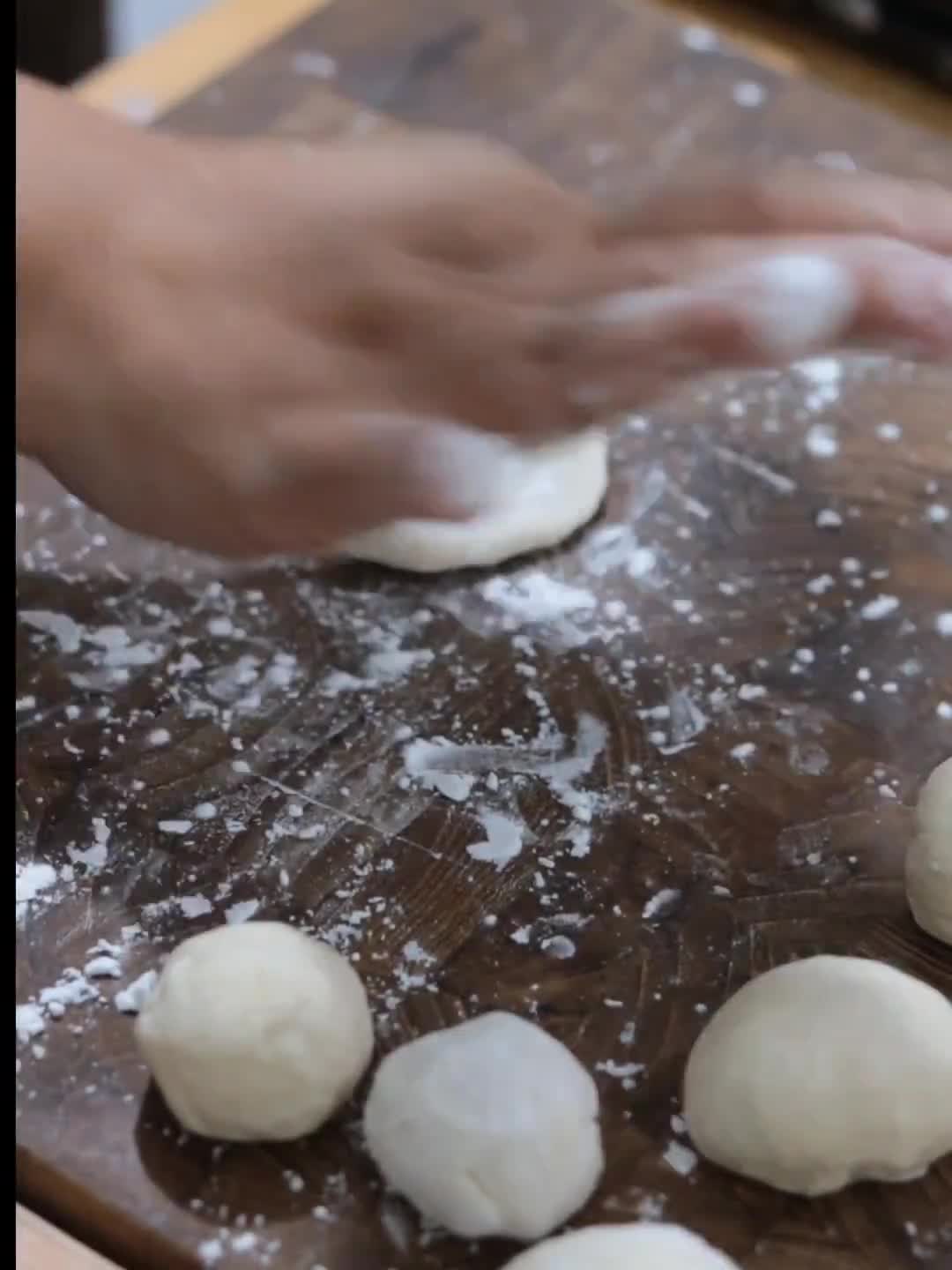 Foto langkah ke 6 dari resep Kulit Gyoza (Tanpa Mesin).