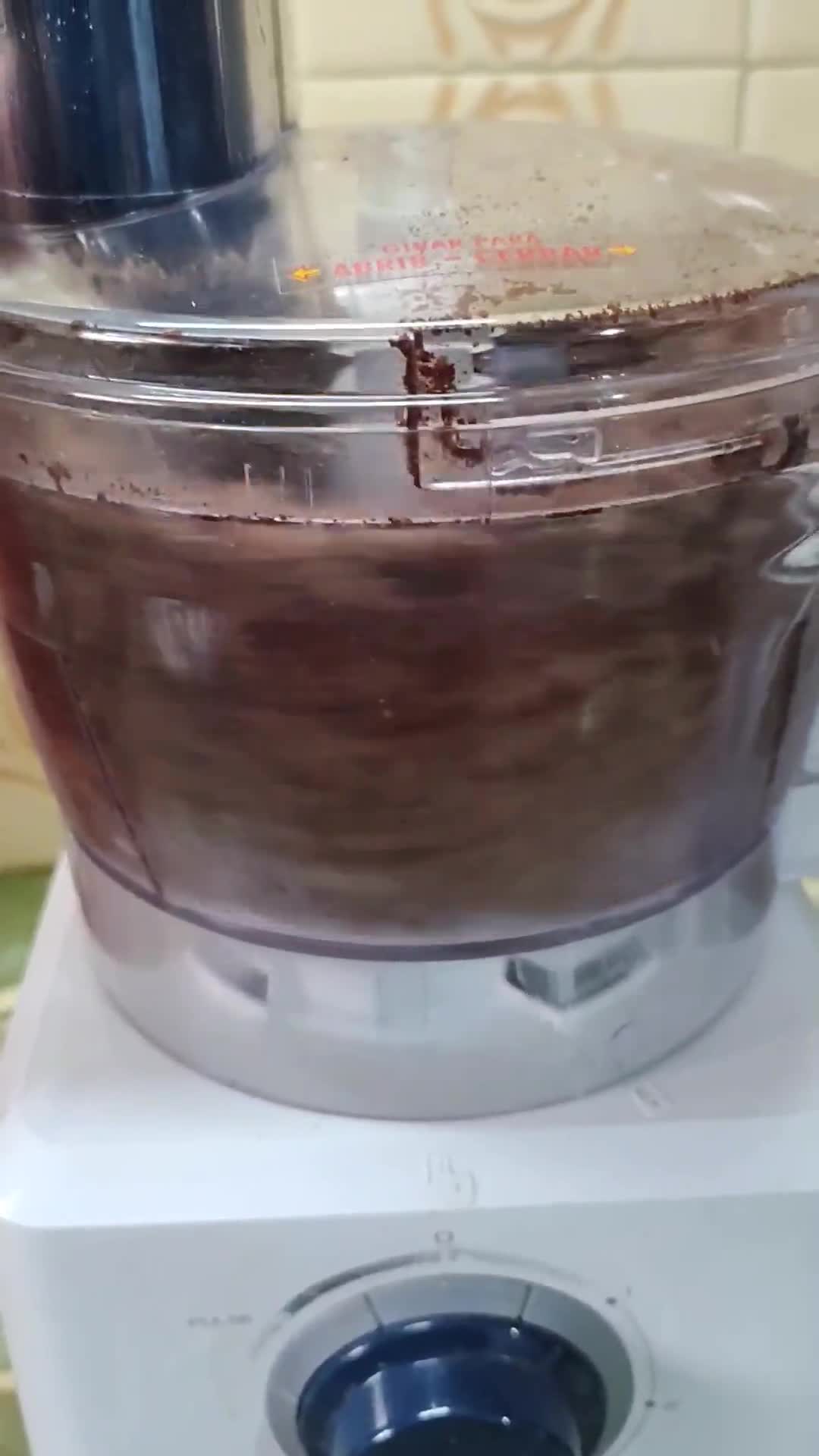 Foto del paso 1 de la receta: Helado saludable de banana y chocolate 🍫