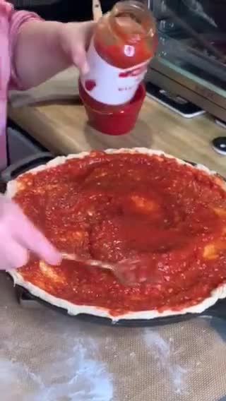 Foto del paso 4 de la receta: Pizza estilo chicago de queso
