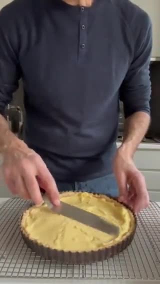 A picture of step 12 of Peach Tart.