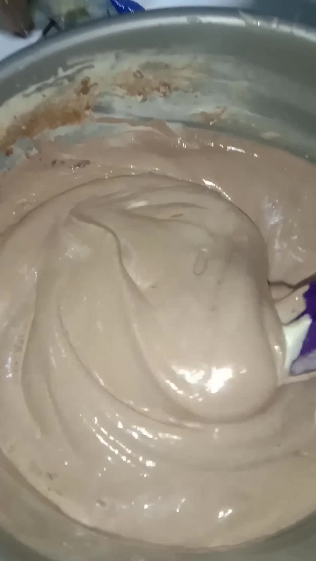 Foto langkah ke 4 dari resep Brownies kukus 4 telur super lembut nyoklat banget.