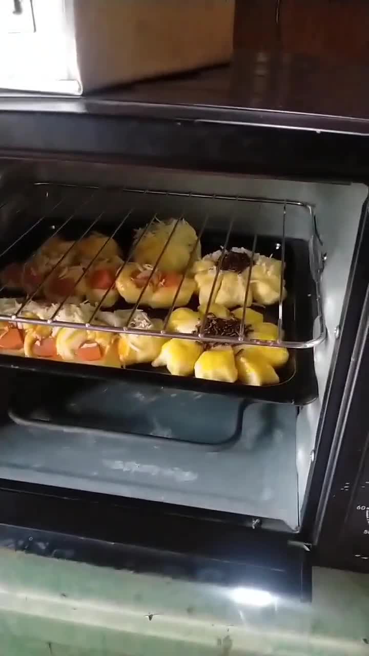 Foto langkah ke 5 dari resep Roti Manis Super Lembut (tepung 500gr + 1 sachet ragi).