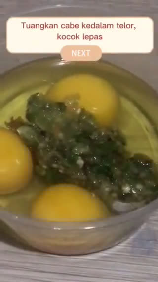 Foto langkah ke 3 dari resep Telur dadar kampung autentic sumatera.